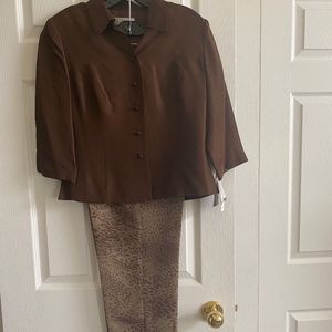 Nordstrom Adrianna Papell !00% Silk Brown Outfit